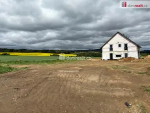 Prodej pozemku pro bydlení, Narysov, 897 m2