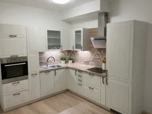 Pronájem bytu 2+kk, Praha - Střížkov, Makedonská, 56 m2