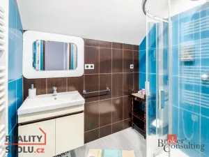 Prodej rodinného domu, Nové Hrady, Zahradní čtvrť, 214 m2