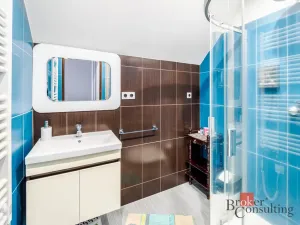 Prodej rodinného domu, Nové Hrady, Zahradní čtvrť, 214 m2