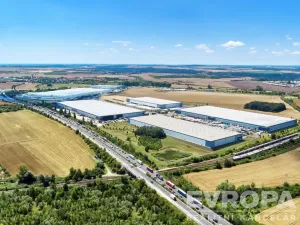 Pronájem skladu, Úžice, 5667 m2