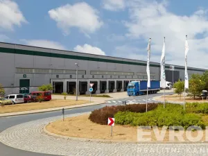 Pronájem skladu, Úžice, 14707 m2