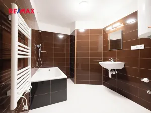 Pronájem bytu 2+1, Kladno, Dr. Vrbenského, 67 m2