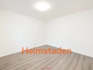 Pronájem bytu 2+kk, Havířov - Město, nám. Republiky, 30 m2