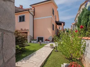 Prodej rodinného domu, Medulin, Chorvatsko, Dvorine, 155 m2