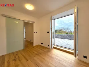 Pronájem bytu 2+kk, Všenory, Nad Burzou, 39 m2