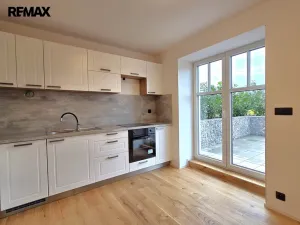 Pronájem bytu 2+kk, Všenory, Nad Burzou, 39 m2