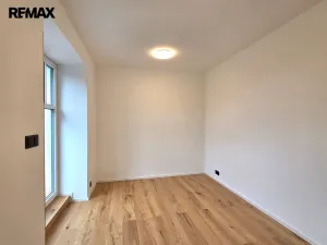 Pronájem bytu 2+kk, Všenory, Nad Burzou, 39 m2