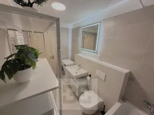 Pronájem bytu 2+kk, Praha - Modřany, Komořanská, 52 m2