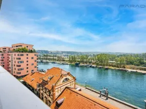 Pronájem bytu 2+kk, Praha - Holešovice, Jankovcova, 67 m2