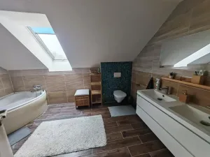 Prodej rodinného domu, Neumětely, V Chaloupkách, 230 m2