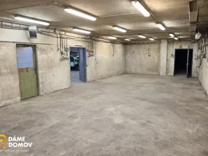 Prodej výrobních prostor, Zlín, U Stadionu, 704 m2