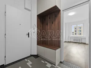 Pronájem bytu 2+kk, Praha - Holešovice, Ortenovo náměstí, 49 m2