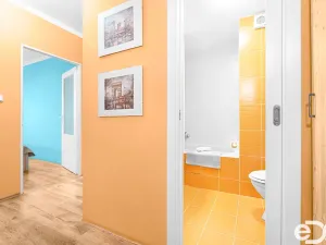 Prodej bytu 2+kk, Praha, Bazovského, 44 m2