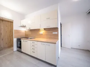 Prodej bytu 2+1, Suchdol nad Lužnicí, sídl. 9. května, 57 m2