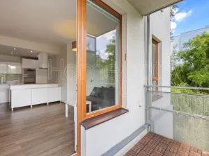 Pronájem bytu 2+kk, Praha, Bermanova, 51 m2