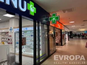 Pronájem obchodního prostoru, Hradec Králové - Pražské Předměstí, Dukelská třída, 87 m2