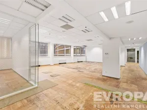 Pronájem kanceláře, Praha - Nusle, Doudlebská, 956 m2