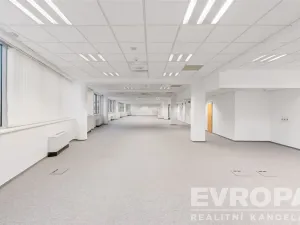 Pronájem kanceláře, Praha - Nusle, Doudlebská, 250 m2