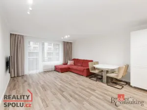 Prodej bytu 2+kk, Praha - Strašnice, Zvěřinova, 59 m2