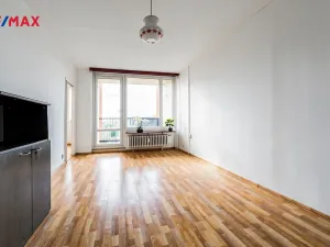 Pronájem bytu 3+1, Praha - Kobylisy, Famfulíkova, 67 m2