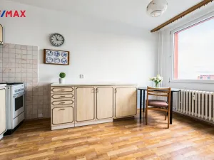 Pronájem bytu 3+1, Praha - Kobylisy, Famfulíkova, 67 m2