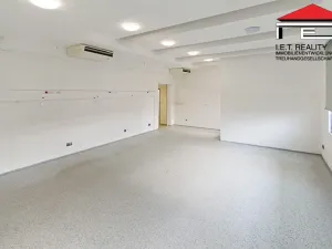 Pronájem obchodního prostoru, Praha - Hloubětín, Poděbradská, 115 m2