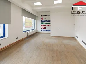 Pronájem obchodního prostoru, Praha - Hloubětín, Poděbradská, 115 m2