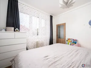 Prodej bytu 3+1, Pardubice - Zelené Předměstí, Benešovo náměstí, 78 m2