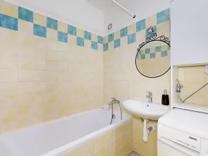 Pronájem bytu 3+1, Praha - Střížkov, Děčínská, 87 m2