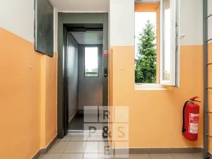 Prodej bytu 2+kk, Praha - Radlice, Na Farkáně III, 60 m2