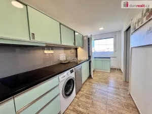 Pronájem bytu 3+1, Praha - Kobylisy, Chotovická, 70 m2