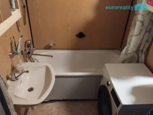 Prodej bytu 4+1, Cheb, Přátelství, 94 m2