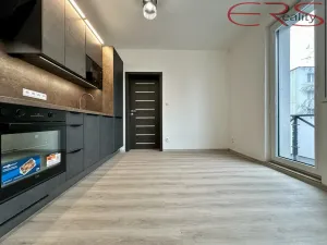 Pronájem bytu 2+kk, Jablonec nad Nisou - Mšeno nad Nisou, Mládí, 40 m2