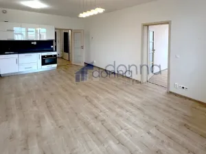 Pronájem bytu 2+kk, Praha, Freyova, 43 m2