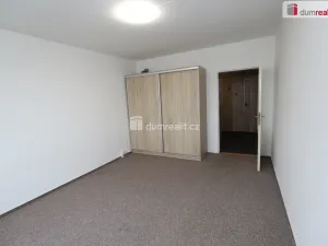 Prodej bytu 2+1, Hroznětín, Sídliště, 64 m2