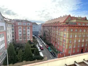 Pronájem kanceláře, Praha - Holešovice, Dělnická, 1252 m2