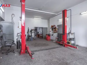 Prodej komerčního pozemku, Okříšky, Za tratí, 34555 m2