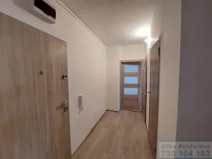 Pronájem bytu 2+1, Krnov - Pod Cvilínem, SPC G, 55 m2