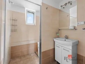 Prodej rodinného domu, Pardubice - Ohrazenice, Seifertova, 195 m2