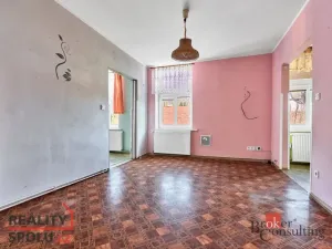 Prodej bytu 2+1, Nejdek, náměstí Karla IV., 70 m2