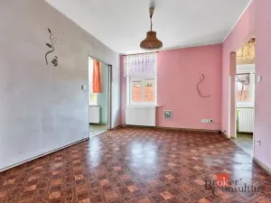 Prodej bytu 2+1, Nejdek, náměstí Karla IV., 70 m2