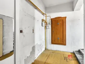 Prodej bytu 2+1, Nejdek, náměstí Karla IV., 70 m2