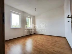 Pronájem bytu 3+kk, Kostelec nad Labem, Na Sídlišti, 58 m2