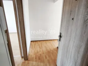 Pronájem bytu 3+kk, Kostelec nad Labem, Na Sídlišti, 58 m2