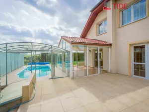 Pronájem vily, Jesenice, V Zátiší, 290 m2