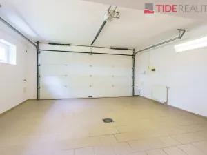 Pronájem vily, Jesenice, V Zátiší, 290 m2