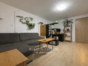 Pronájem bytu 2+1, Praha - Radotín, Na Výšince, 42 m2