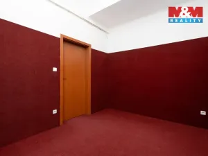 Pronájem obchodního prostoru, Praha, Trnkovo náměstí, 324 m2