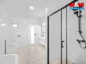 Prodej bytu 3+1, Hradec Králové - Kukleny, Pražská třída, 91 m2